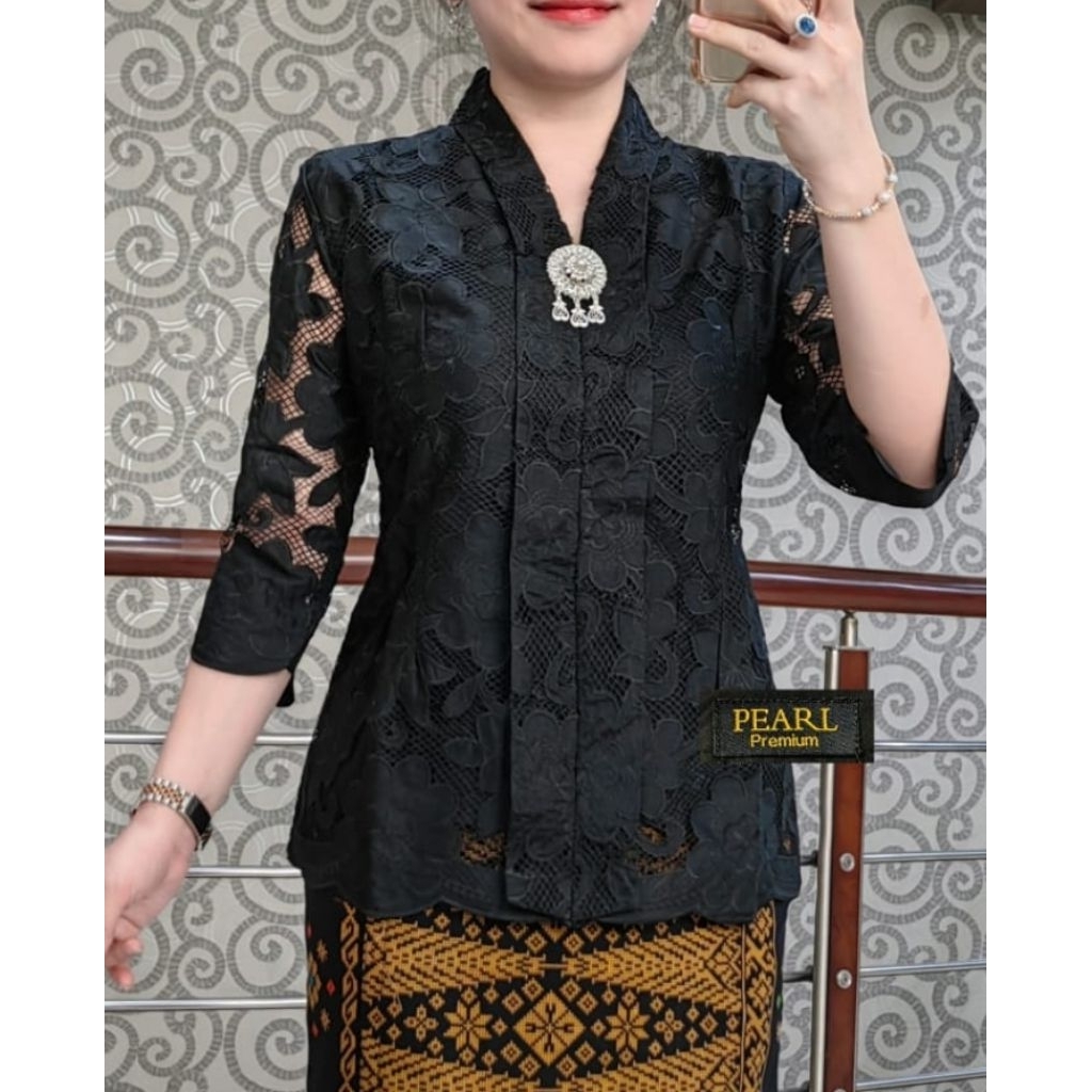 Blus Kebaya Brokat Katun Mewah