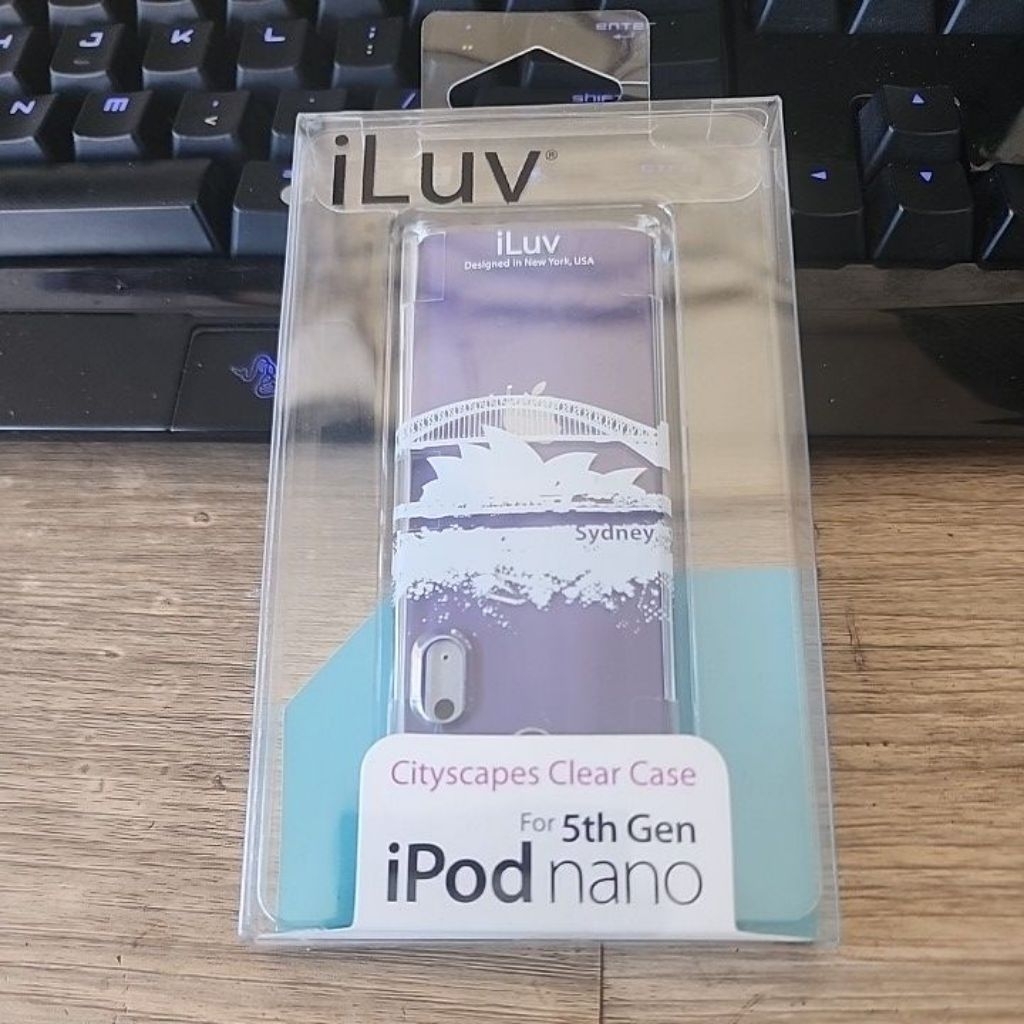 iLuv Cityscapes Clear Cade For 5th Gen iPod Nano