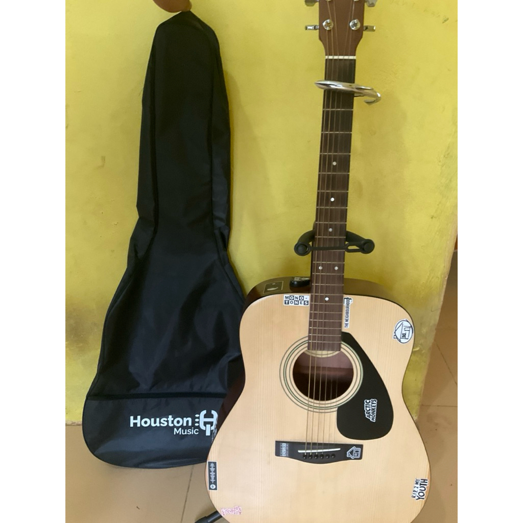 gitar yamaha f310 second like new
