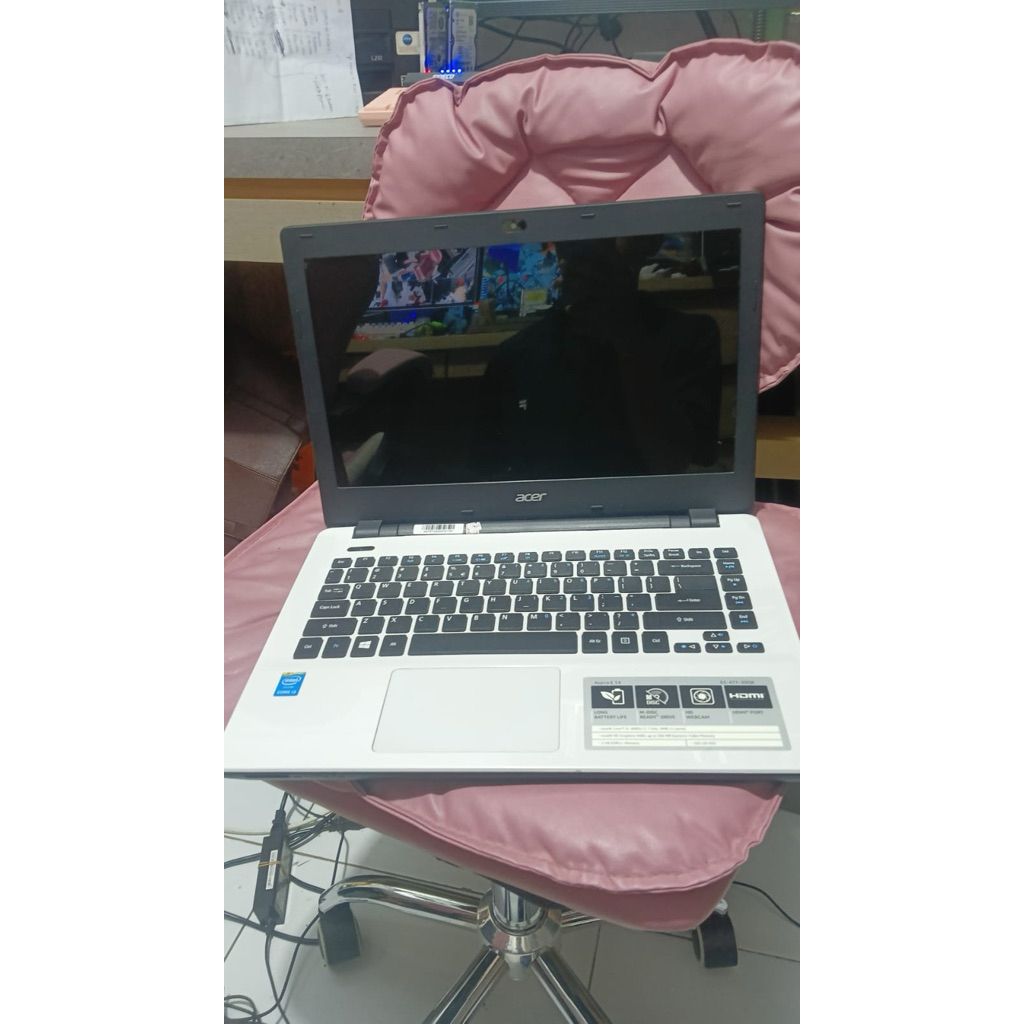 laptop acer e5 411 intel core i3 ram 8gb ssd 128gb putih