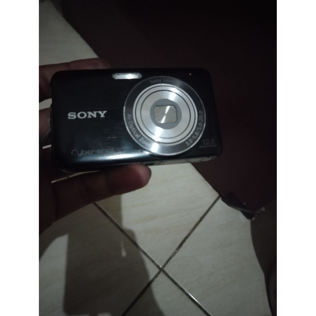 Camera Sony Cybershot12.1 megapixels