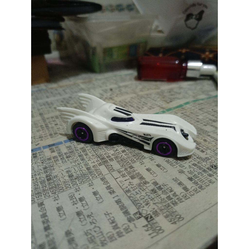 Hot Wheels Batman Putih Loose