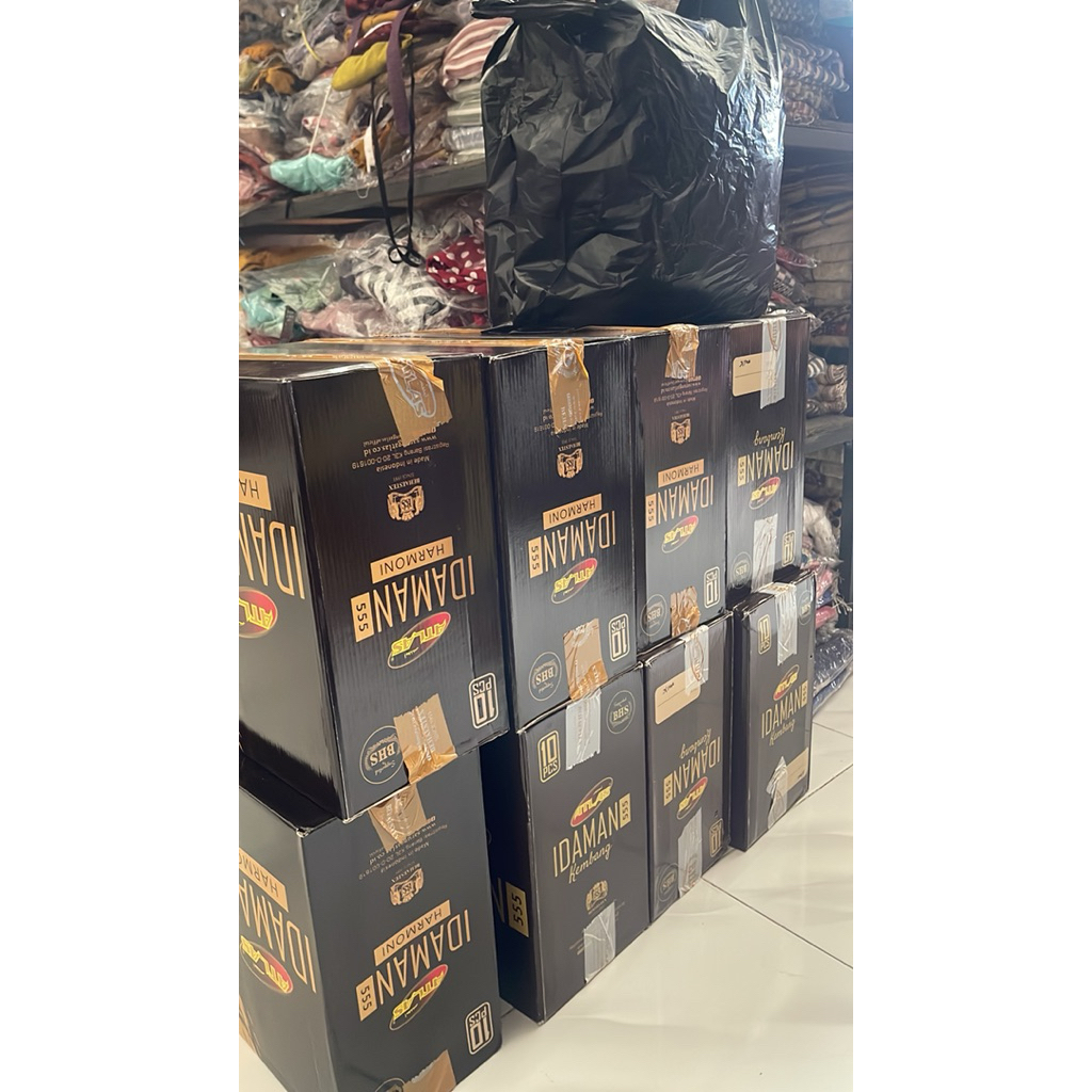 Sarung Atlas favorite motif kotak