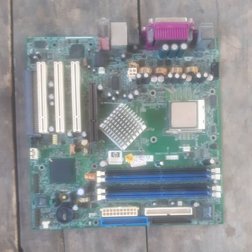 MOBO HP PLUS PROCESOR MINUS