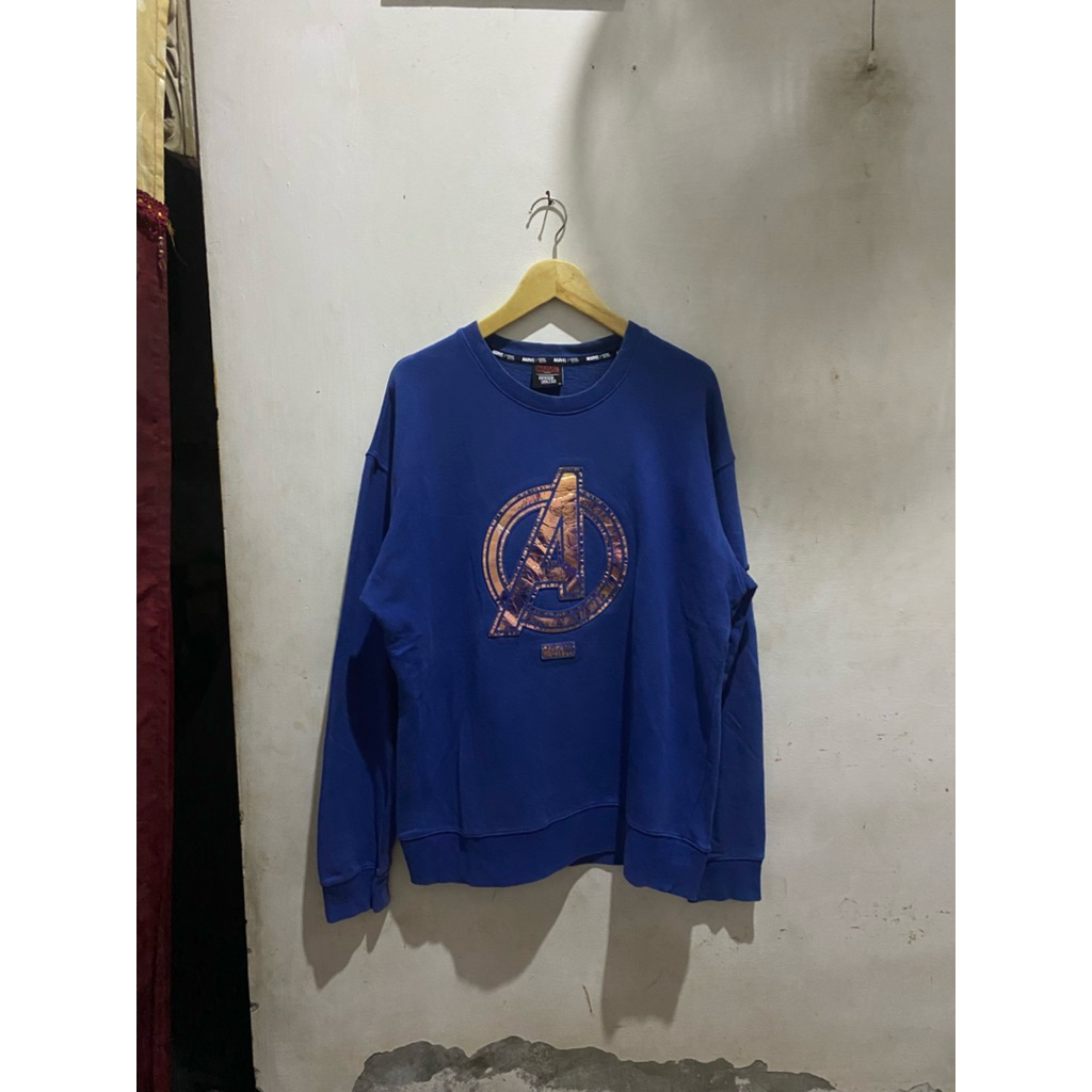 crewneck marvel