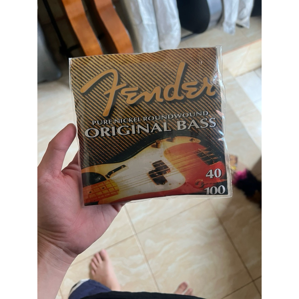 Senar Gitar Bass Fender (4 Senar)