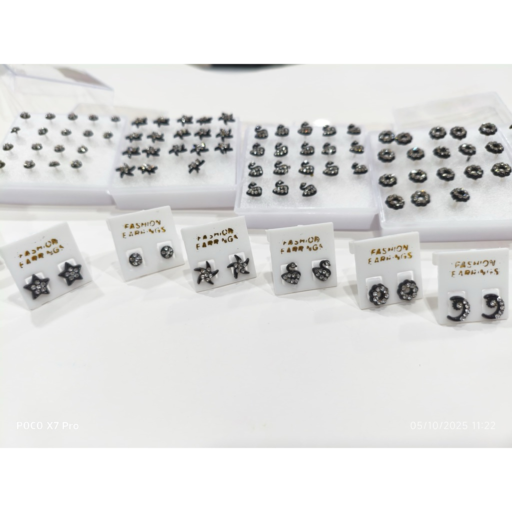 4pasang (campur model) anting korea anting cantik anting tusuk plastik