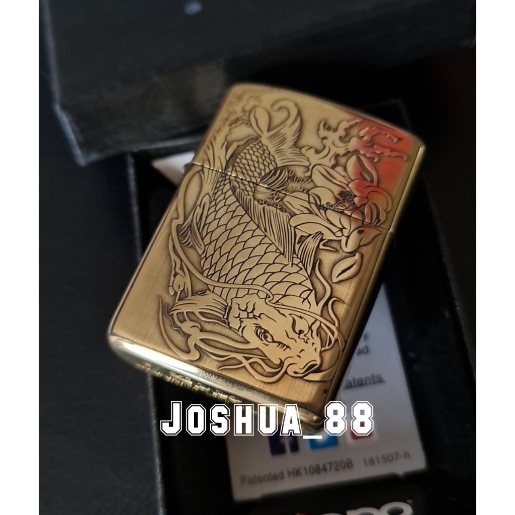 Zippo Korek Api Motif Karakter Koi Fish2 Sides Armor Gold Premium