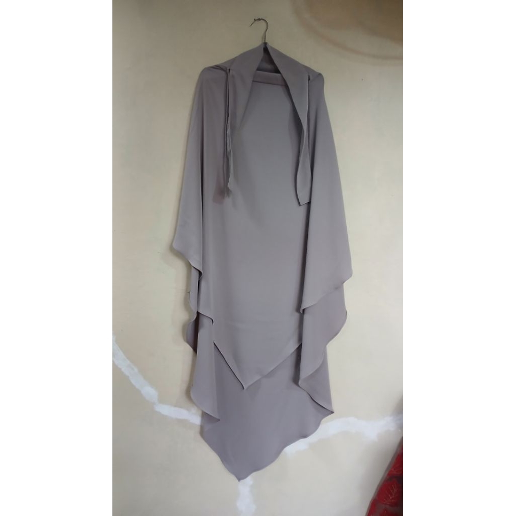 PL FK Yas Ummaira Abaya