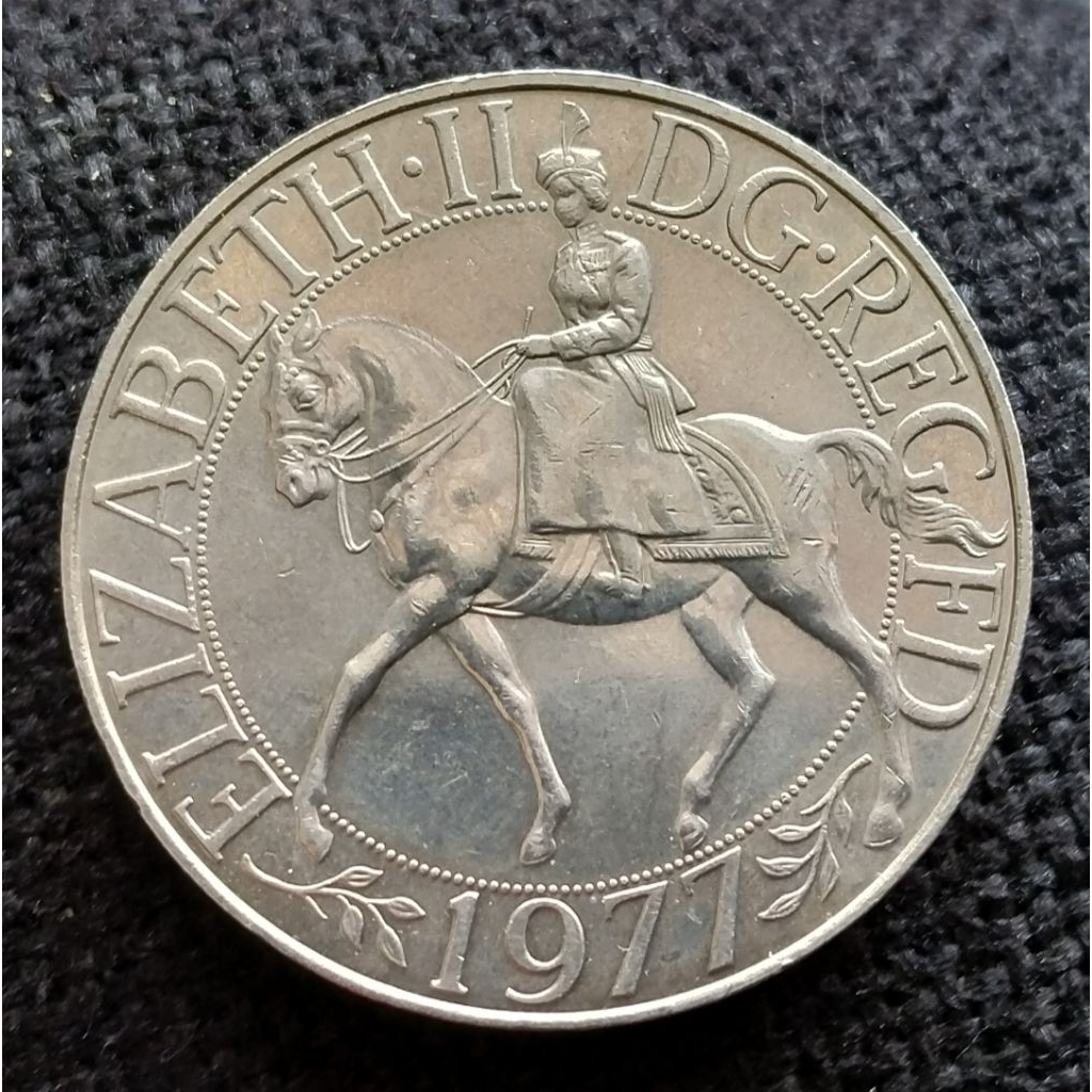 Koin Kuno Inggris 25 Pence 1977 Commemorative big Coin 38 mm Ellizabeth Penunggang Kuda