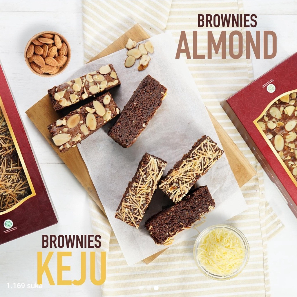 Brownies Panggang Almond / Keju Holland Bakery | Brownies Holland | Jastip With Happy Semarang Salat