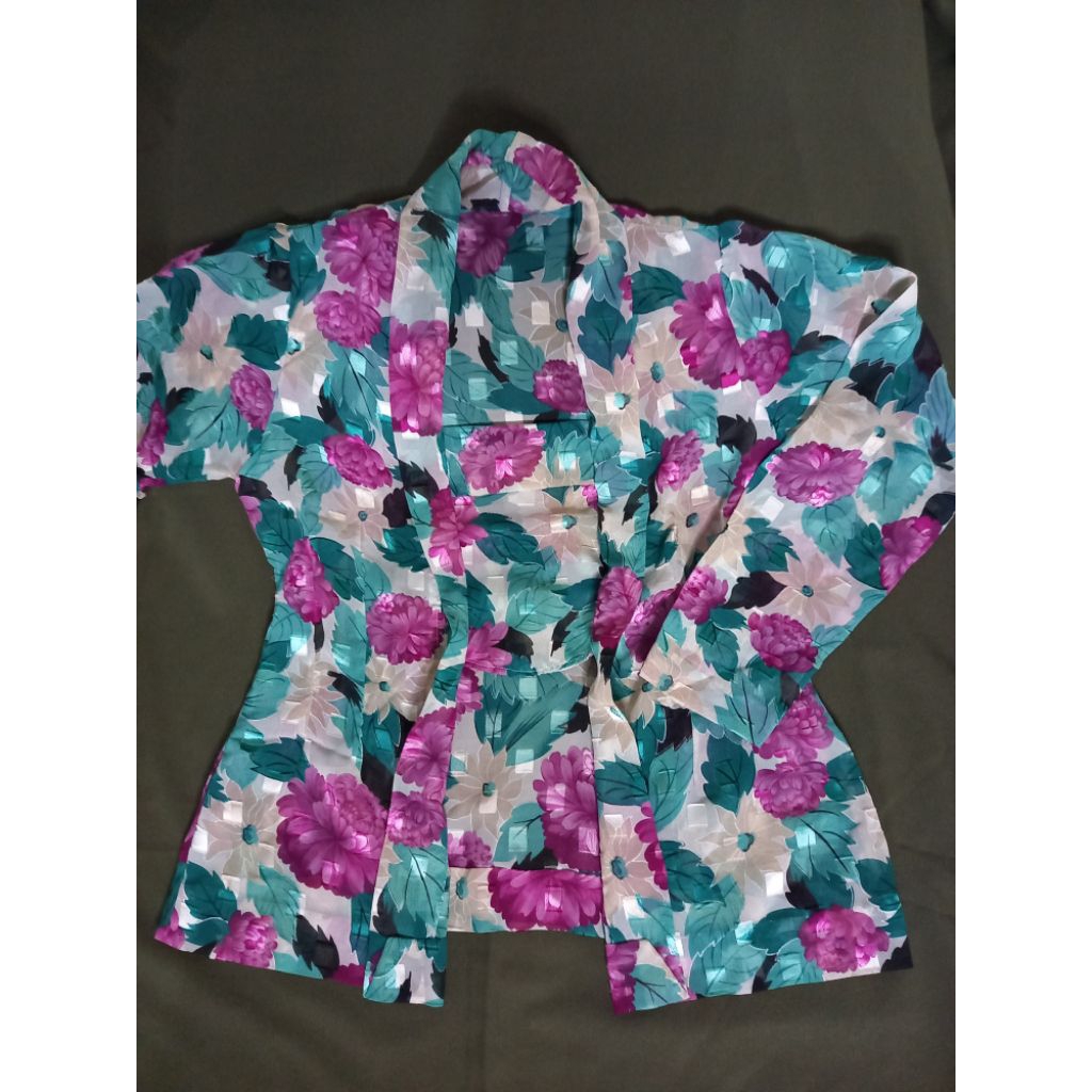 Kebaya Kutubaru Jadul Bunga Ungu