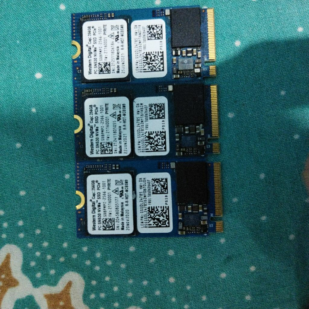 SSD NVME 256GB WD 2242 LIKE NEW copotan laptop baru