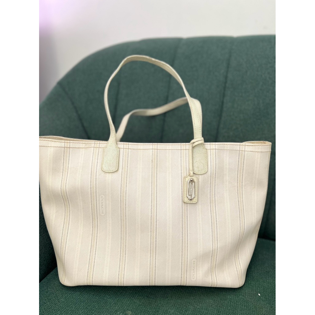 PRELOVED TOTE COACH putih