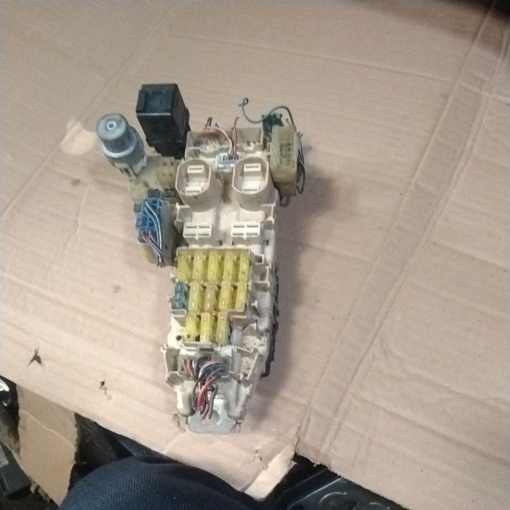 BOX SKRING SEKRING TOYOTA CORONA EX SALON TWINCAM ST 171 2.0