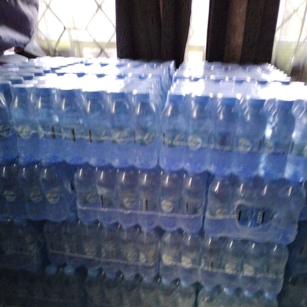air mineral ombe 250 ml