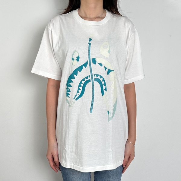Kaos BAPE SHARK TIE DYE TOSCA BLUE WHITE TSHIRT 100% ORIGINAL