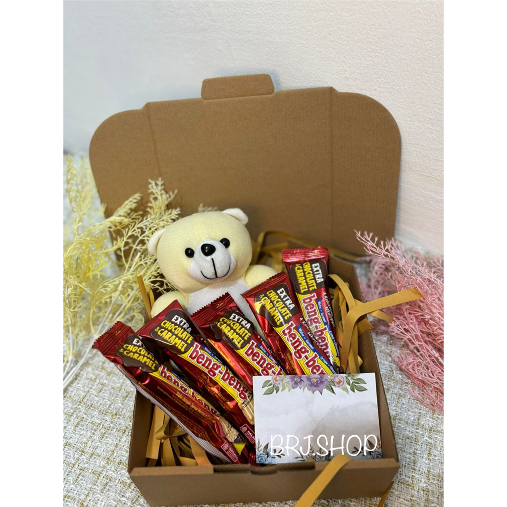 snackhampersgift/snack kado ulang tahun/snack coklat ulang tahun/coklat/fitbar/soyjo/silverqueen