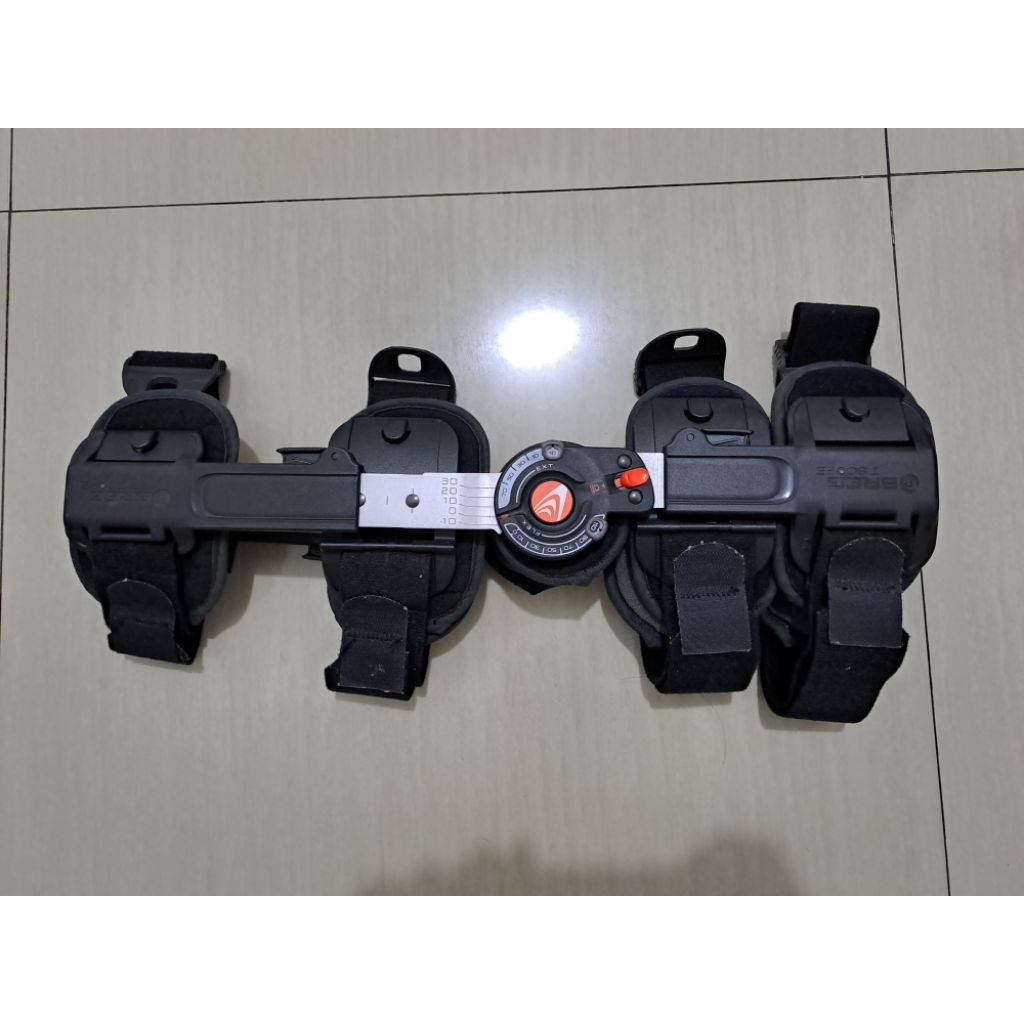 Penyangga Lutut ACL Paska Operasi | SECOND: Breg T Scope Knee Brace (Hanya 2 Bulan Pakai)
