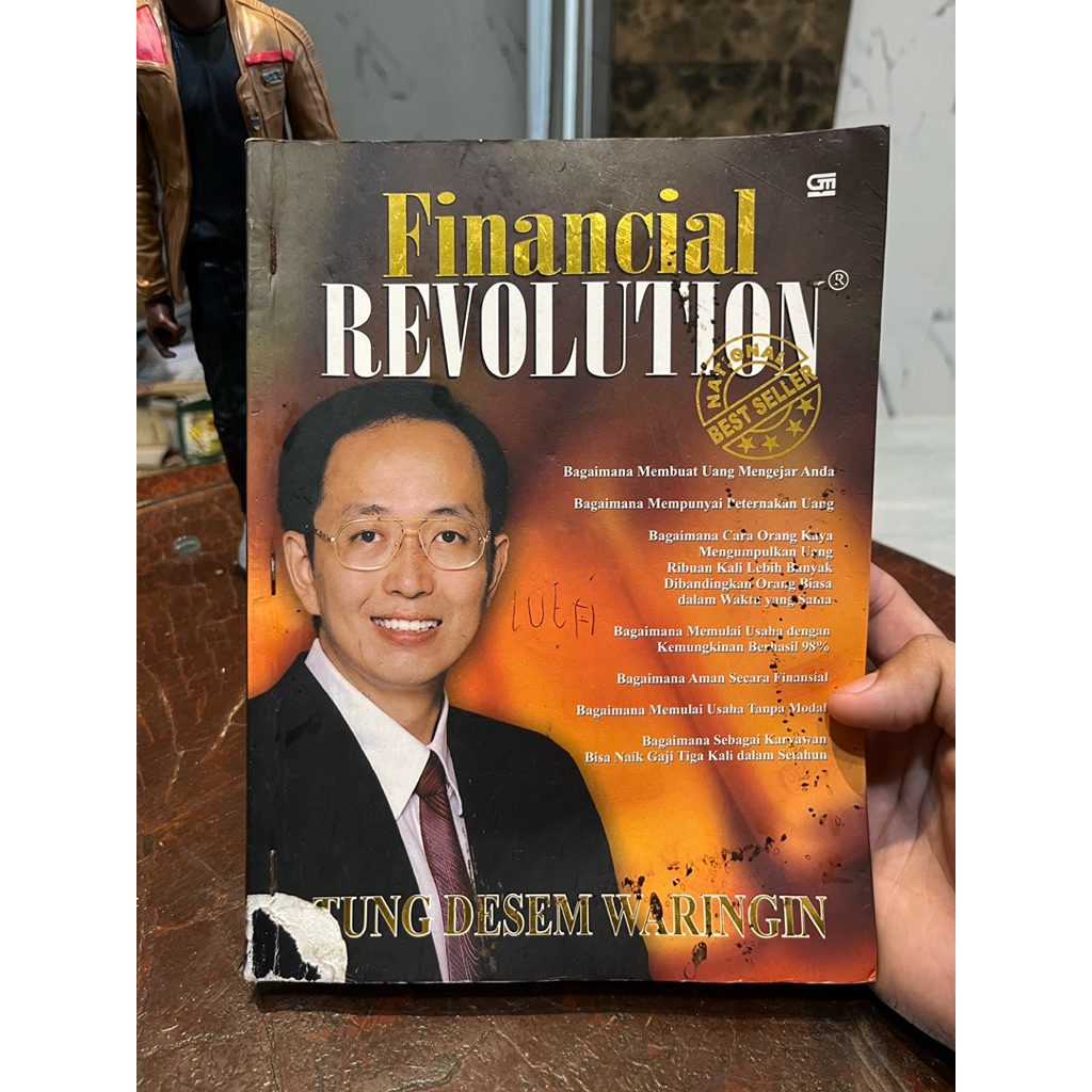 Financial Revolution Tung Desem Waringin