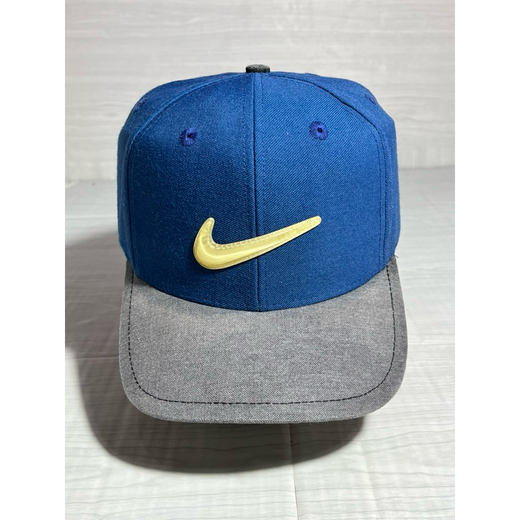 Topi Nike vintage bubble 2 warna
