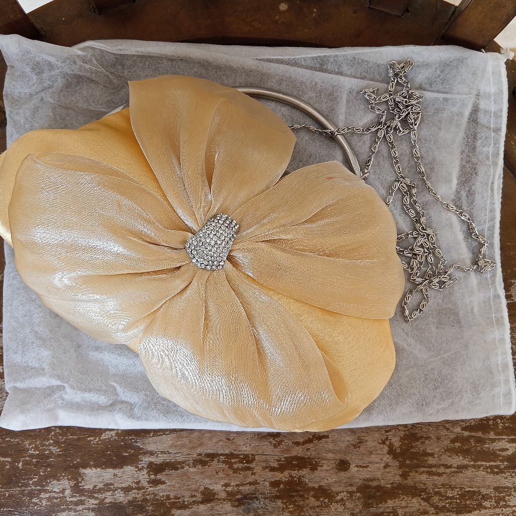 Preloved Tas Pesta Mewah  Kuning Gold