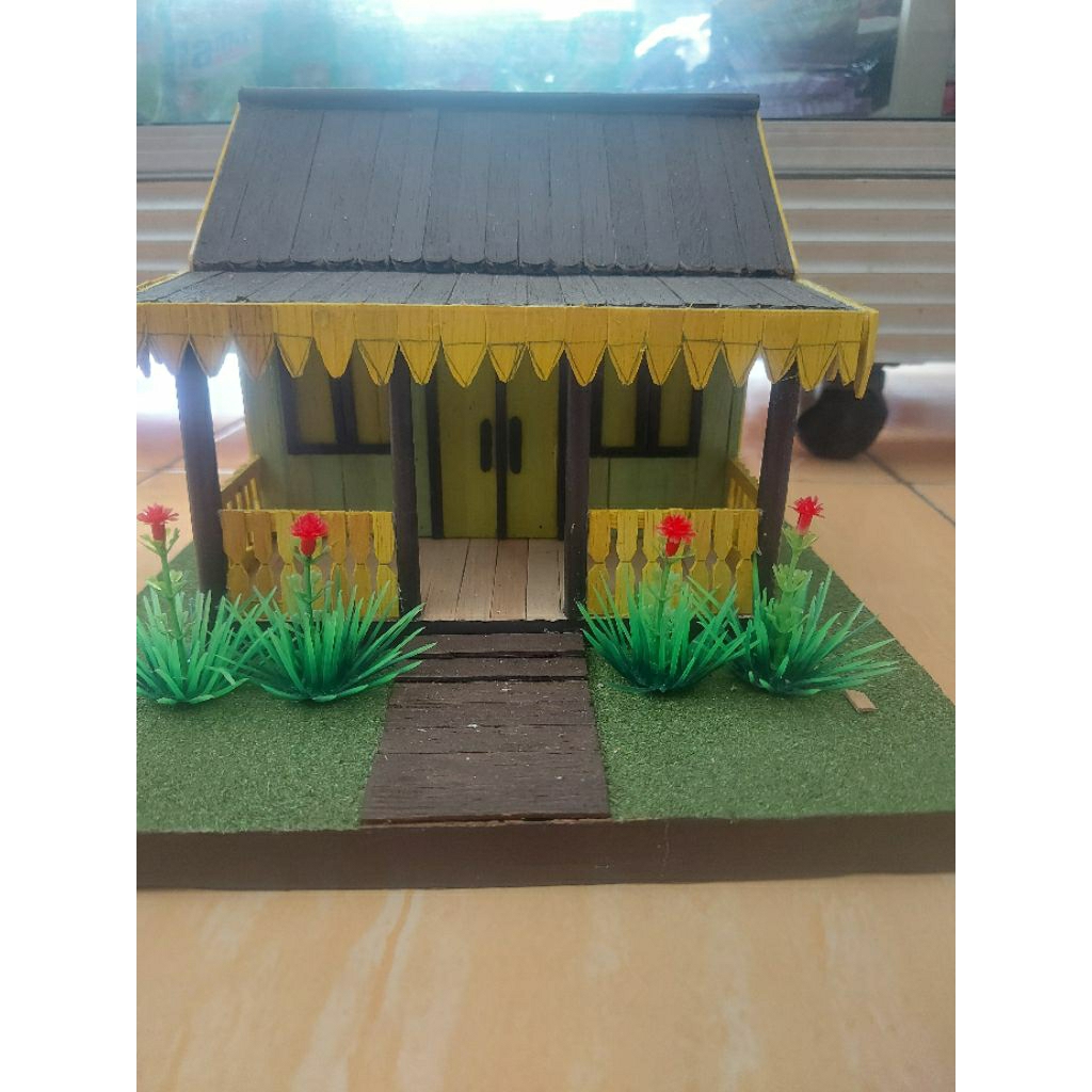 Prakarya miniatur rumah adat betawi dari stik es krim