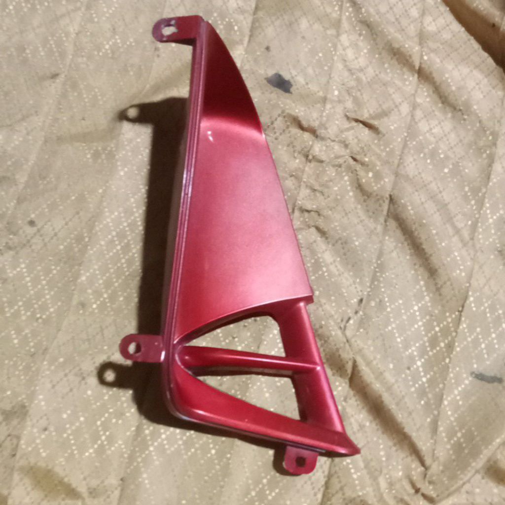 Cover Tebeng Sayap Kiri Warna Merah Honda Supra X 125 Batman Original Second