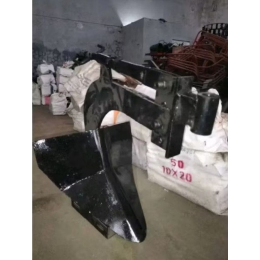 SINGKAL KUPU-KUPU TRAKTOR CAPUNG