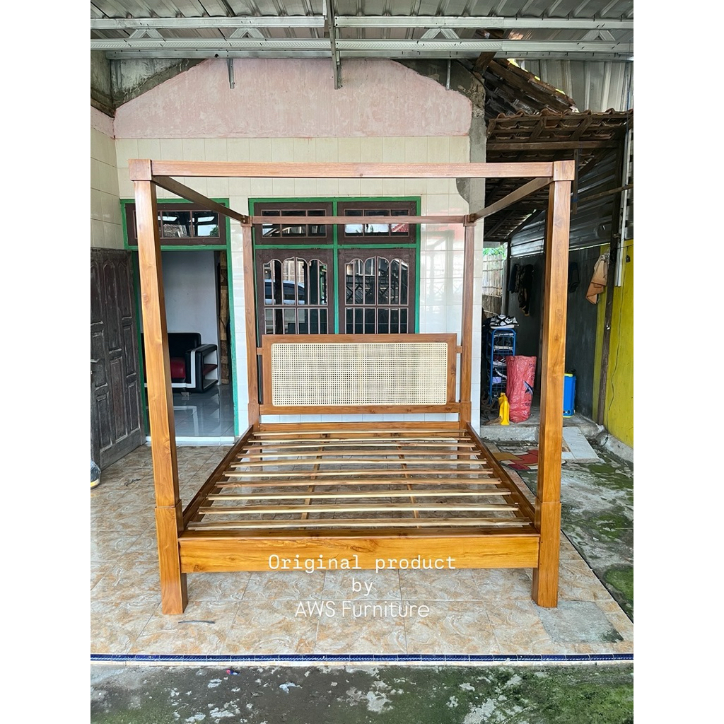 Dipan Kelambu minimalis kombinasi rotan full kayu jati Dipan Tempat Tidur kelambu