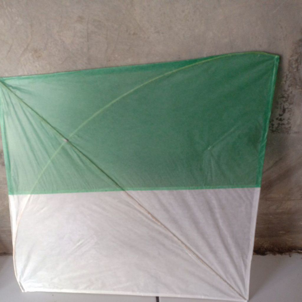 Layangan Seot Arku Rapih