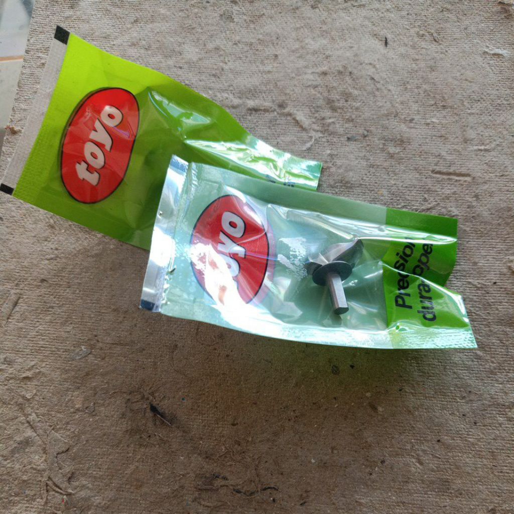 Rotary mesin pasang kancing JUKI