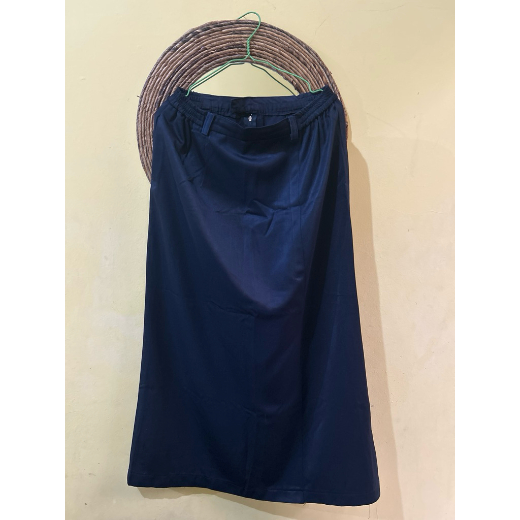 Preloved Rok Span Warna Navy // Rok kerja //