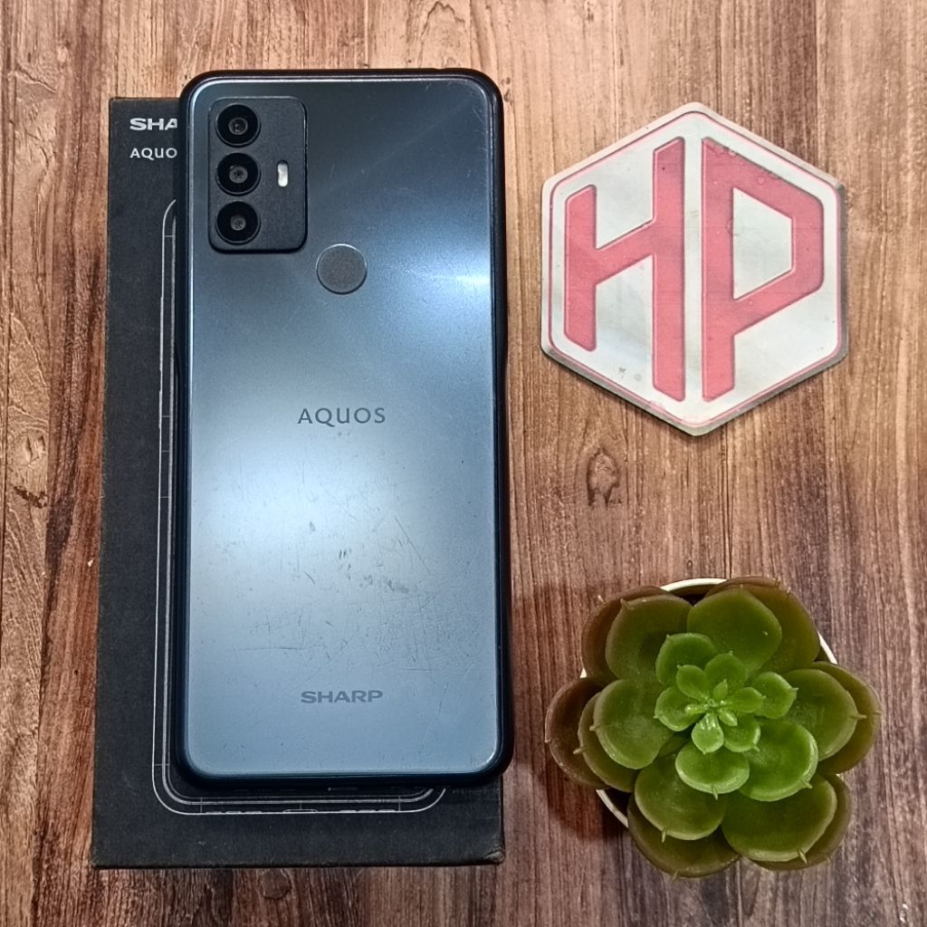 Sharp Aquos V6 Plus 4/64 GB Garansi Resmi Indonesia Second Bekas Original
