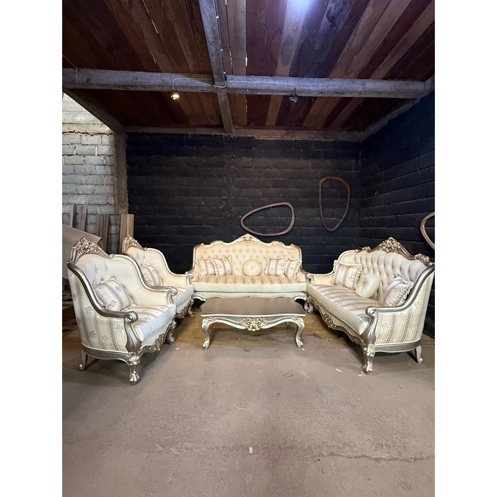Set Kursi Sofa Tamu Klasik Kustom Mewah