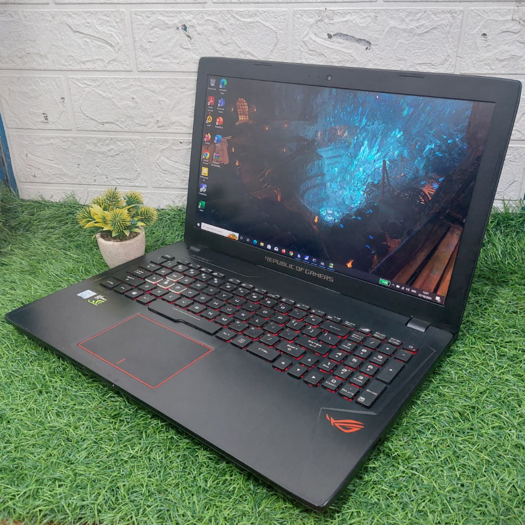 LAPTOP GAMING ASUS ROG GL553V INTEL CORE i7-7700HQ RAM 16GB SSD 960GB NVIDIA GTX 1050TI 4GB