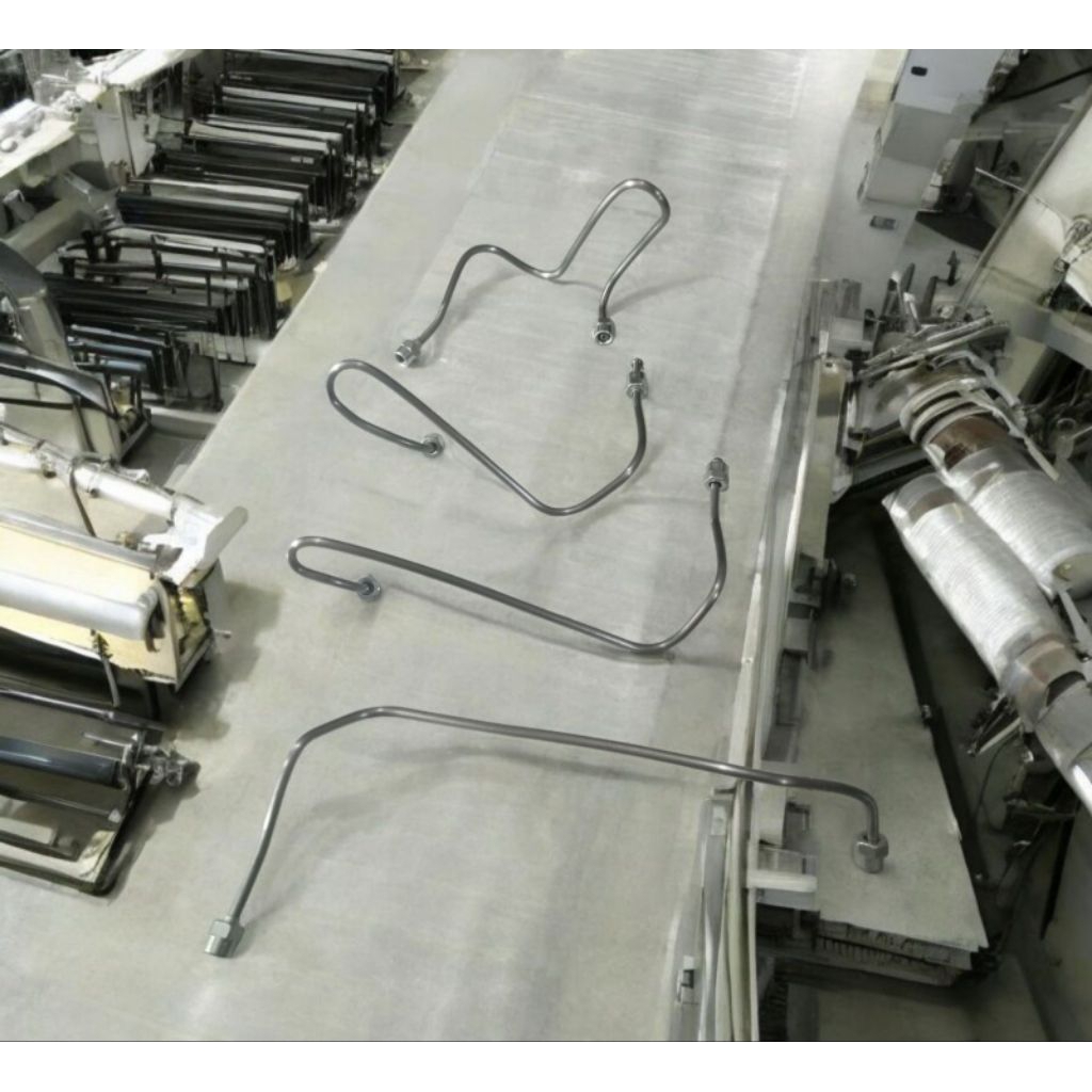 NOZZEL PIPE FE /4D30 (SUPER)