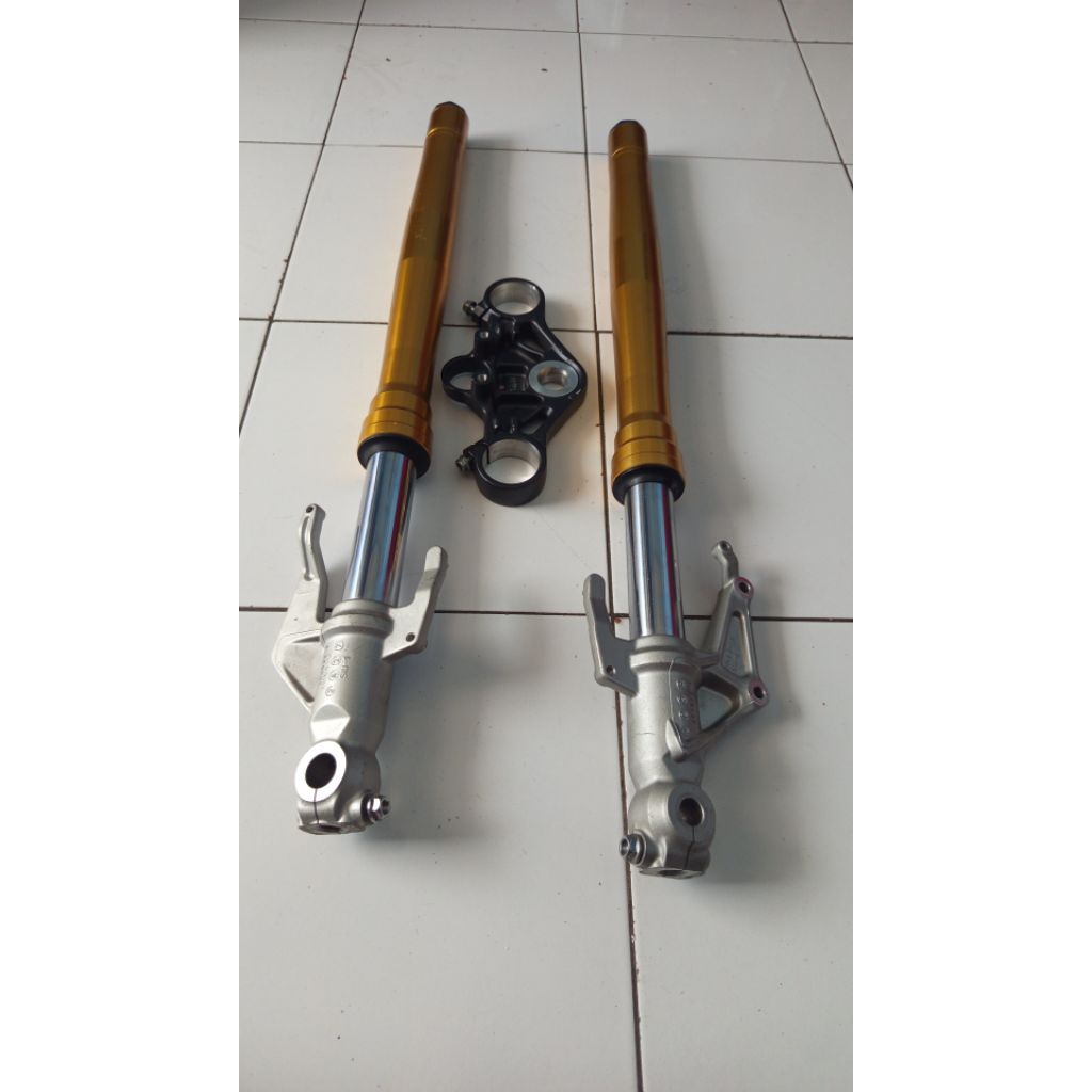 Shockbreaker Depan CBR 250 RR USD CBR 250 RR Original Honda