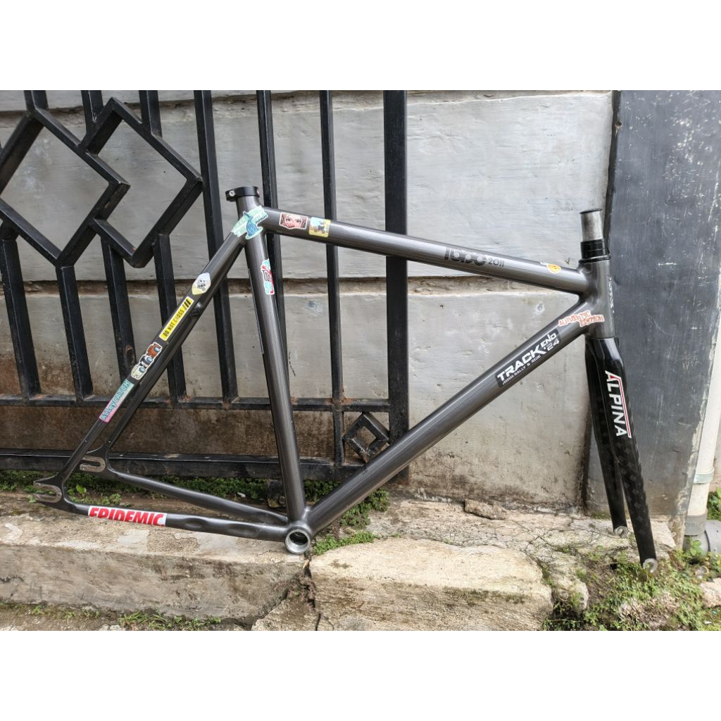 Frameset Only Leader Kagero size 53 Fork Alpina ex Dolan Pre cursa second