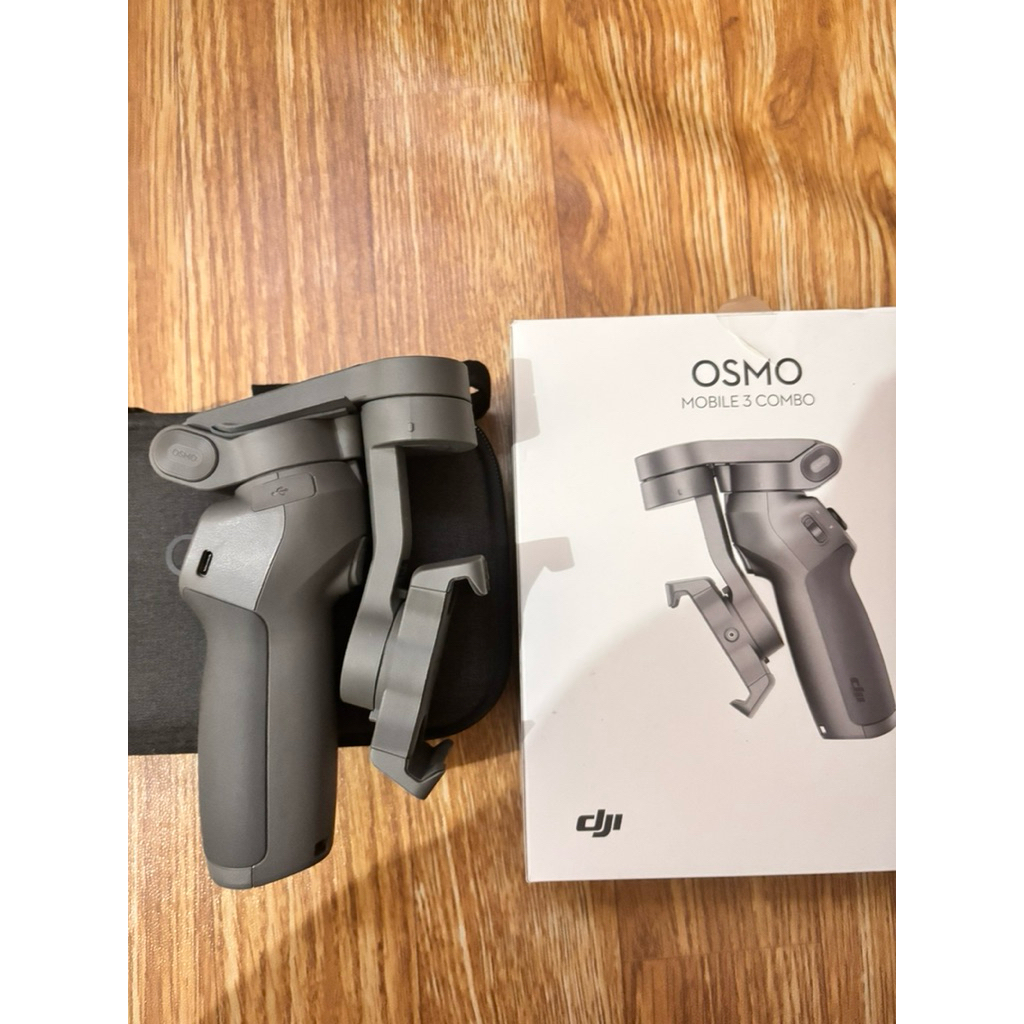 DJI Osmo Mobile 3 Combo