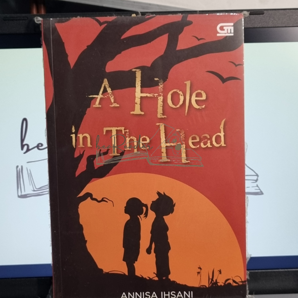 Novel Fiksi A Hole in The Head - Annisa Ihsani | Fiction Novel Preloved | beaReader