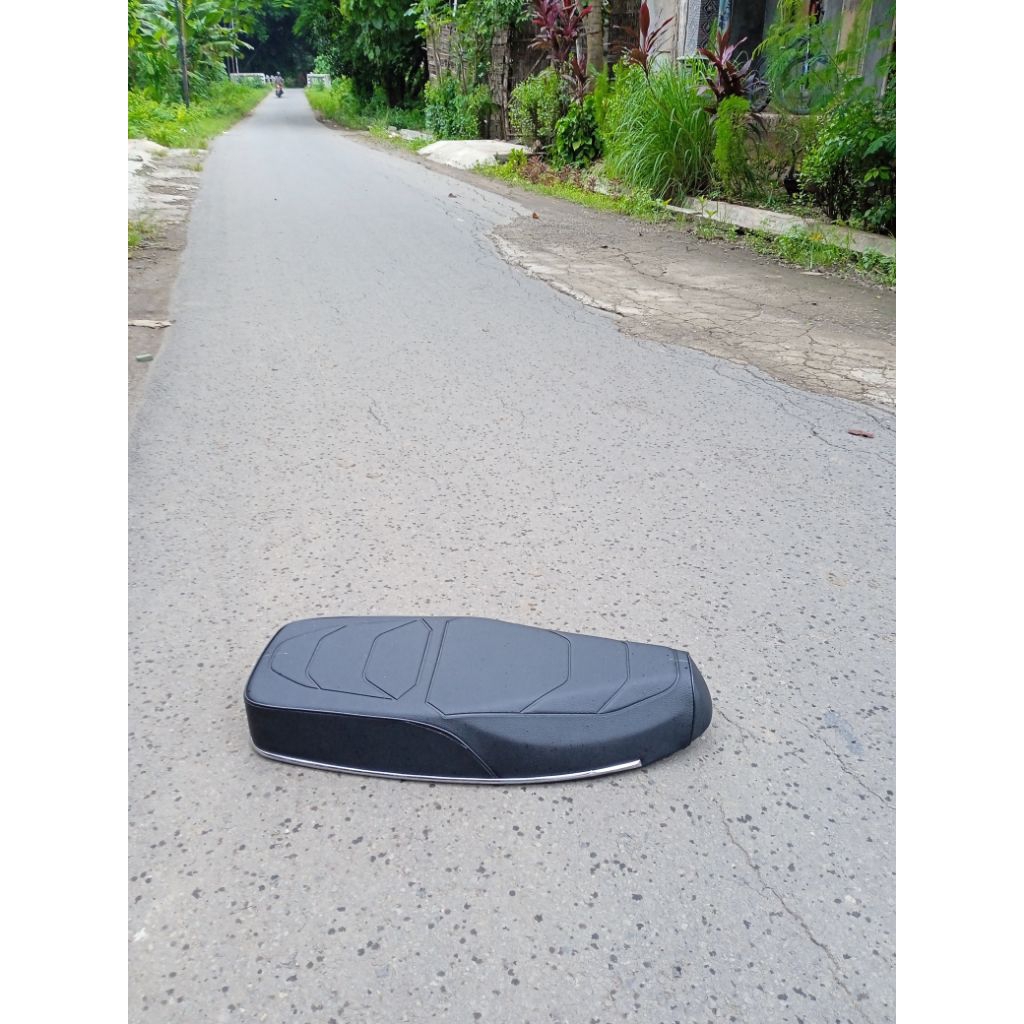 jok c70 kulit sudah variasi timbul