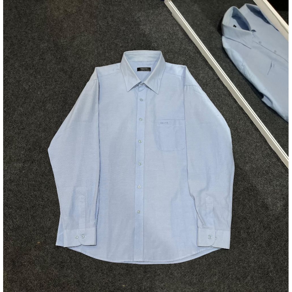 PRELOVED KEMEJA BRAND MERK VACCI