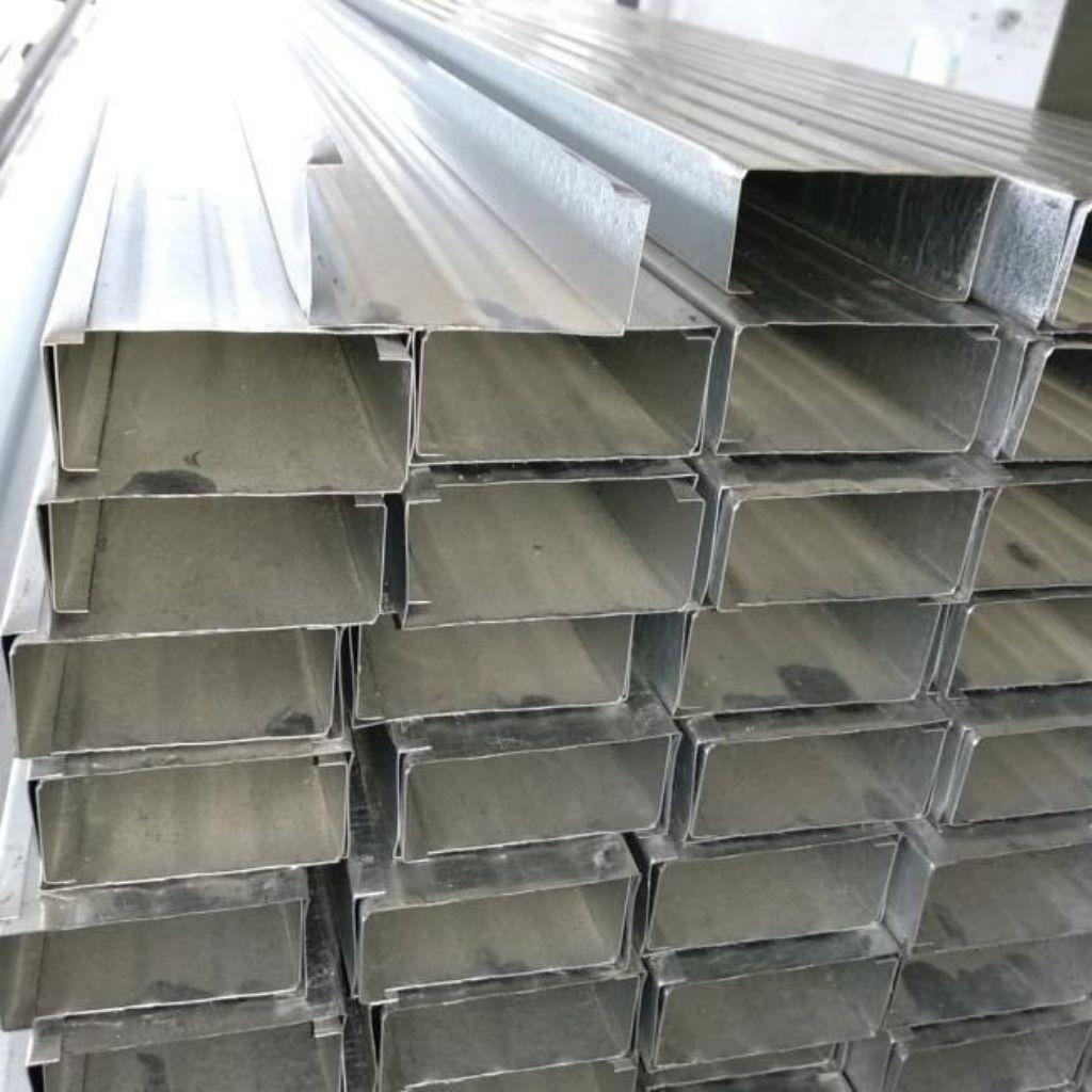 Canal C / Besi Baja Ringan Kanal 5.8 Meter