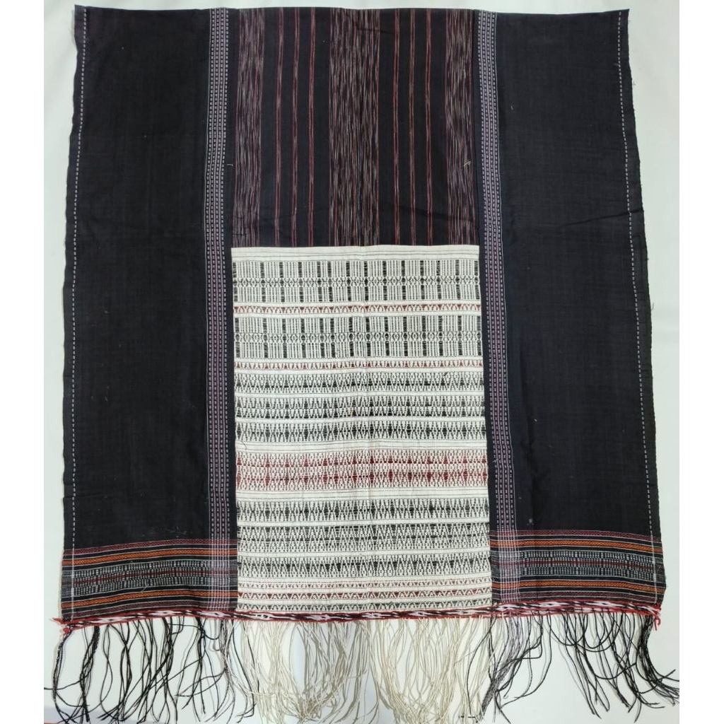 Ulos ragi hidup pakaian adat Batak toba