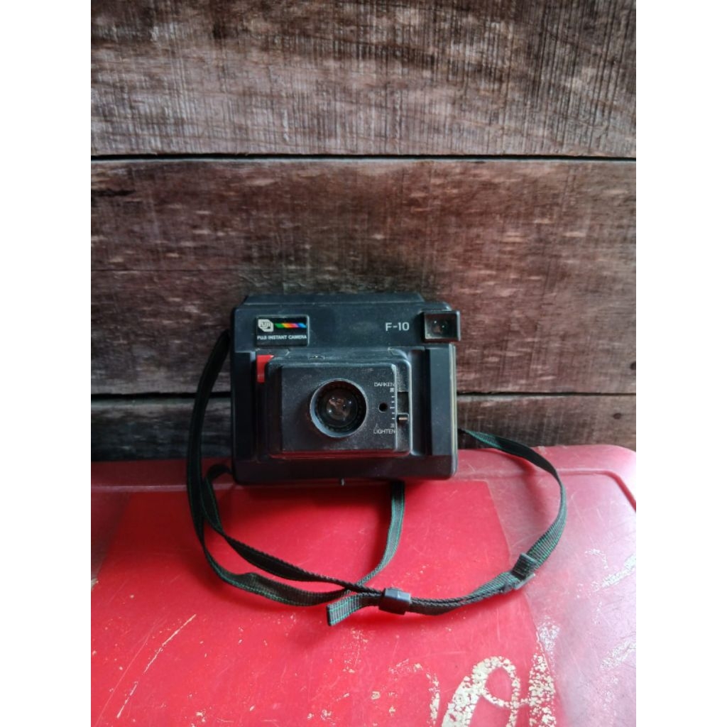 kamera polaroid 185rb jadul antik kuno lawas vintage kuno display anggap mati