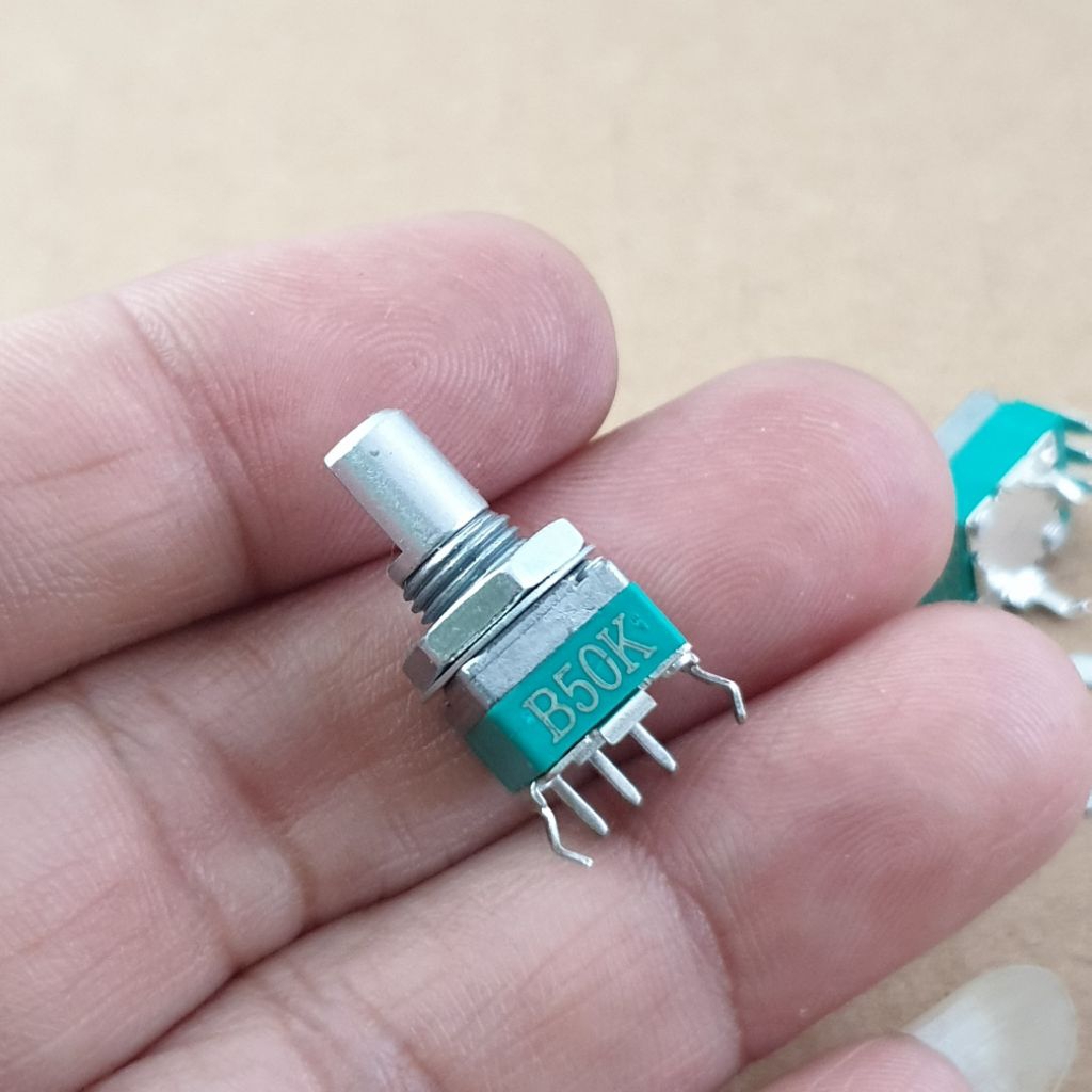 Potensio 3 pin hijau B50K Potensio mono 3 kaki tekuk