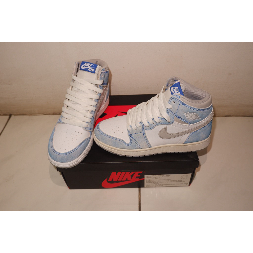 Nike Air Jordan 1 Retro High OG Hyper Royal Smoke Grey GS Original