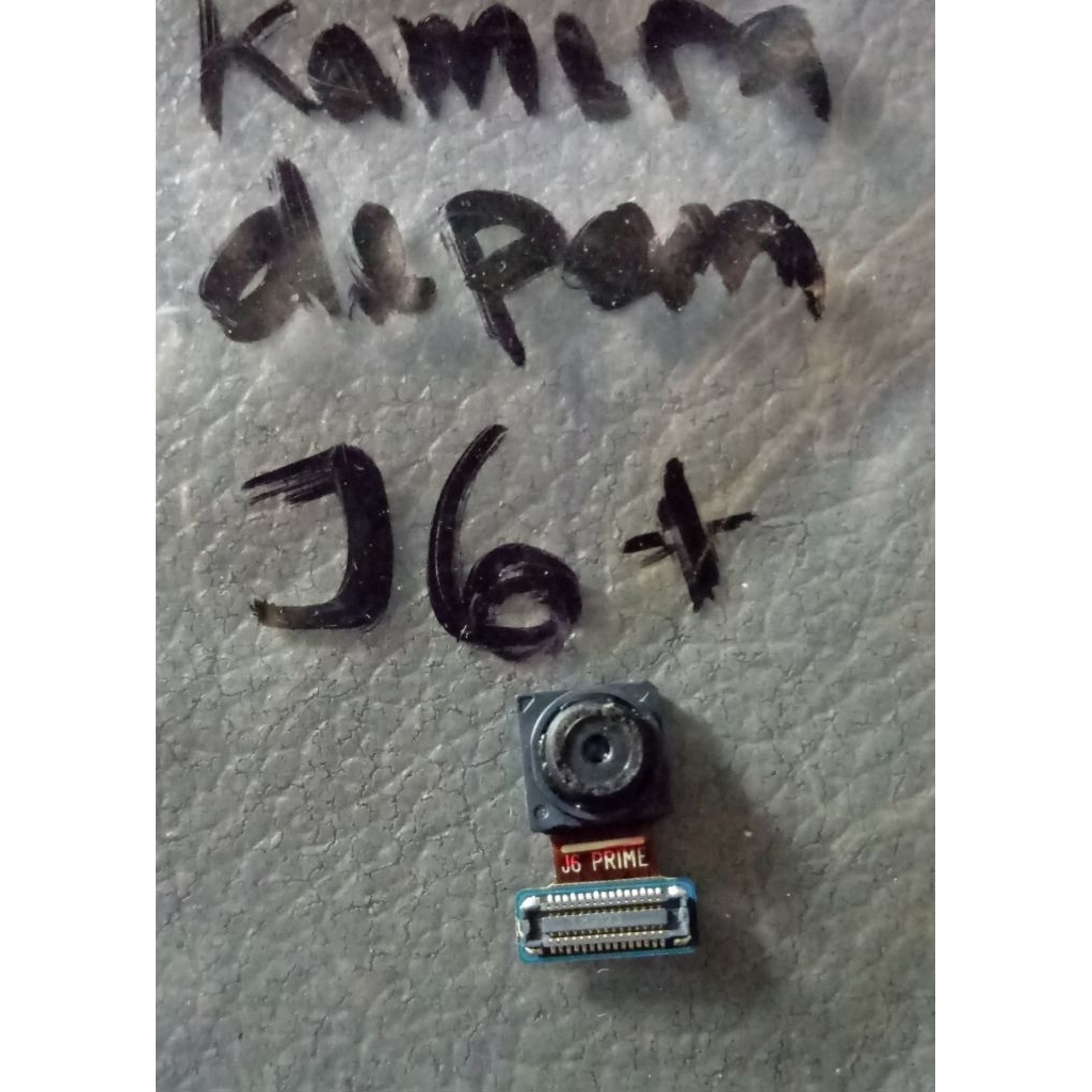 Kamera depan J6+ copotan