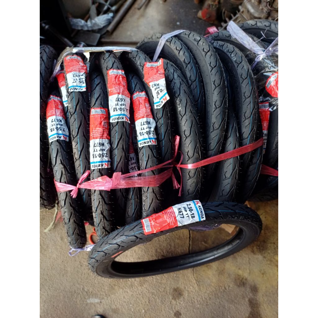 BAN KENDA THORAX 250-18 RING 18 SOFT COMPOUND AG STYLE SLIM KENDA TYRE K677 250-18